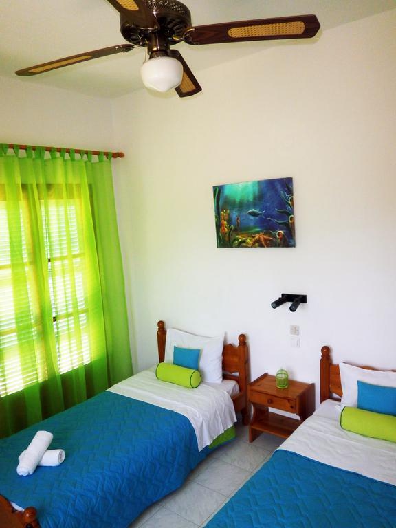 Paraskevi Apartments Ipsos Luaran gambar