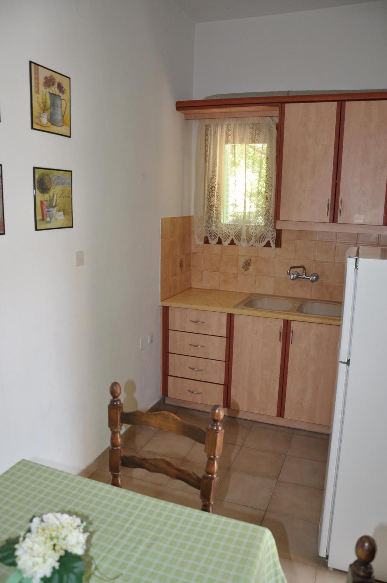 Paraskevi Apartments Ipsos Luaran gambar